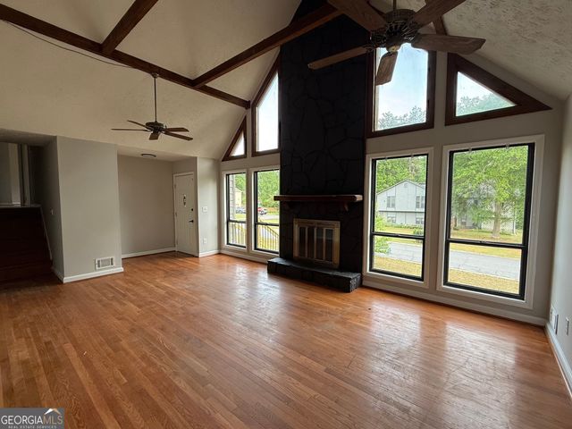 2592 Deerfield Circle SW, Marietta, GA 30064