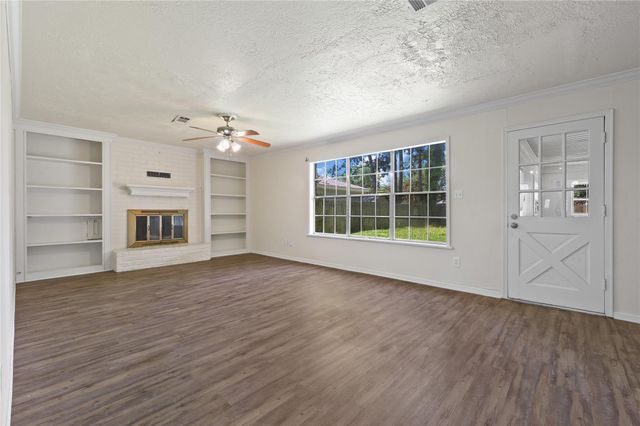 15015 Gladebrook Drive, Houston, TX 77068