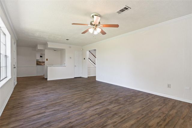15015 Gladebrook Drive, Houston, TX 77068