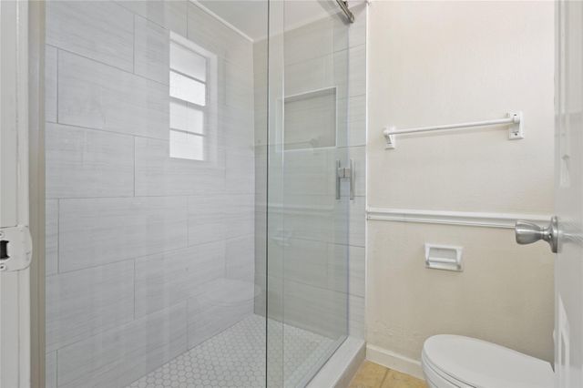 15015 Gladebrook Drive, Houston, TX 77068