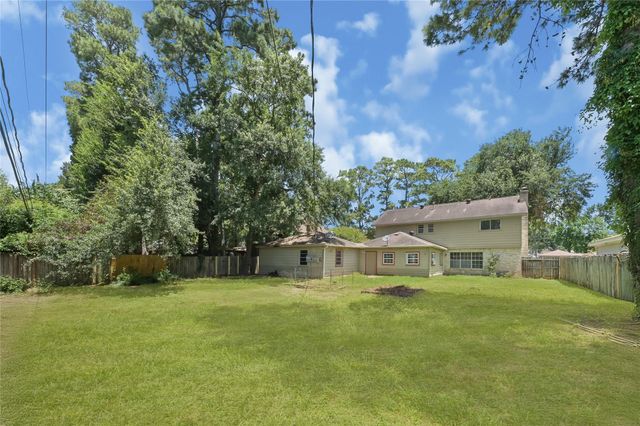15015 Gladebrook Drive, Houston, TX 77068