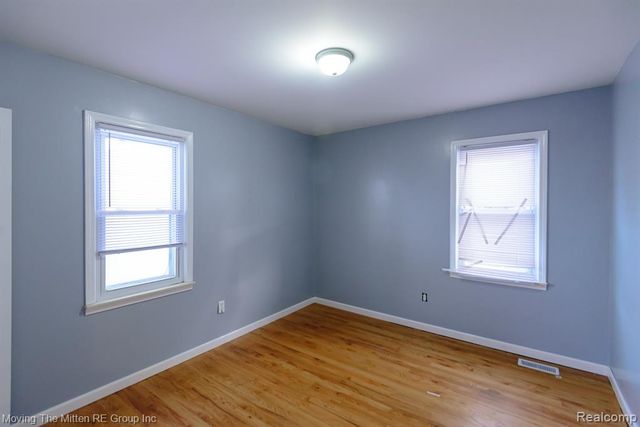 4137 Duplex Avenue, Lincoln Park, MI 48146