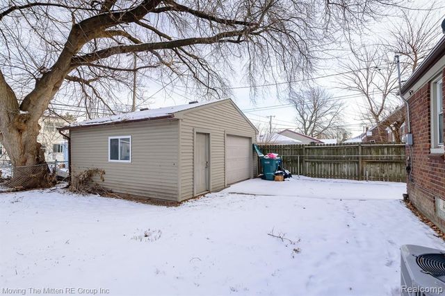 4137 Duplex Avenue, Lincoln Park, MI 48146