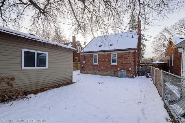 4137 Duplex Avenue, Lincoln Park, MI 48146