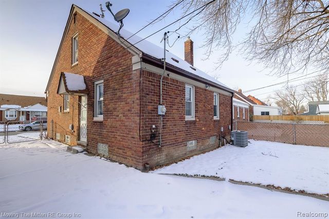 4137 Duplex Avenue, Lincoln Park, MI 48146