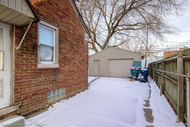 4137 Duplex Avenue, Lincoln Park, MI 48146