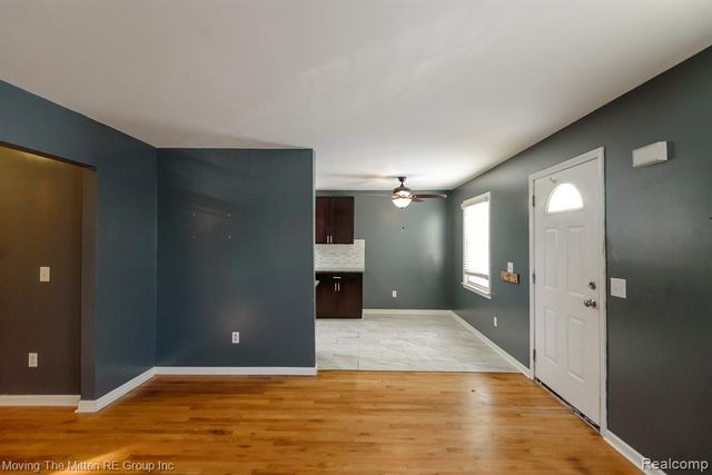 4137 Duplex Avenue, Lincoln Park, MI 48146