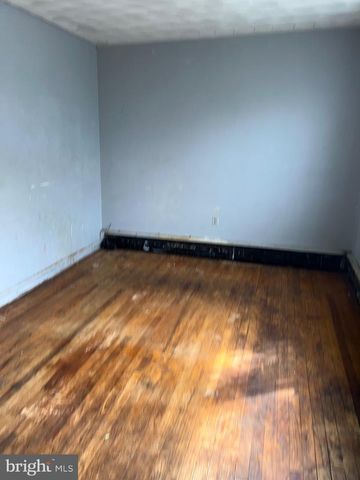 4400 NORFOLK AVE, Baltimore, MD 21216