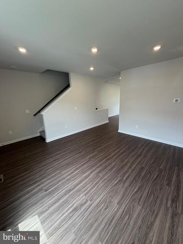 18 IRONWOOD CT, Kearneysville, WV 25430