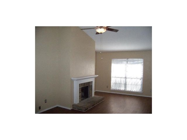 6733 Dandelion Drive, Fort Worth, TX 76137