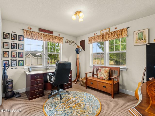 801 Larson Lane, Coleville, CA 96107