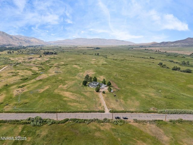 801 Larson Lane, Coleville, CA 96107
