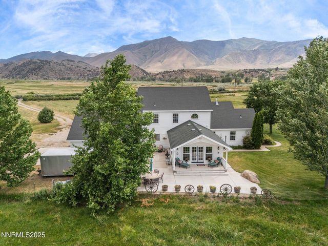 801 Larson Lane, Coleville, CA 96107