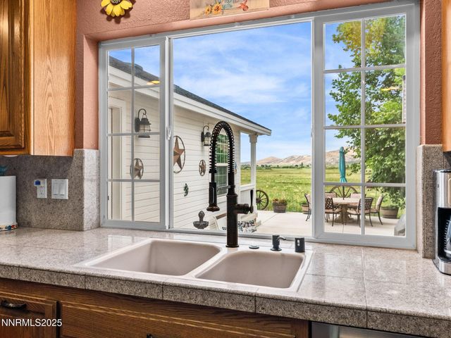 801 Larson Lane, Coleville, CA 96107