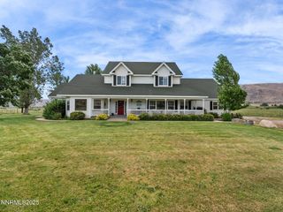 801 Larson Lane, Coleville, CA 96107