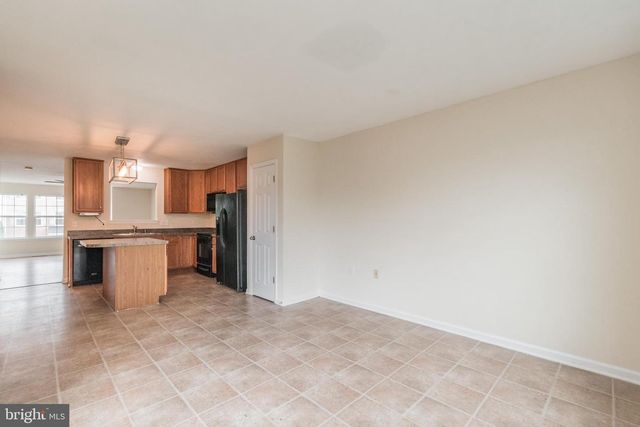 48 CARNEGIE LINKS DR, Martinsburg, WV 25405