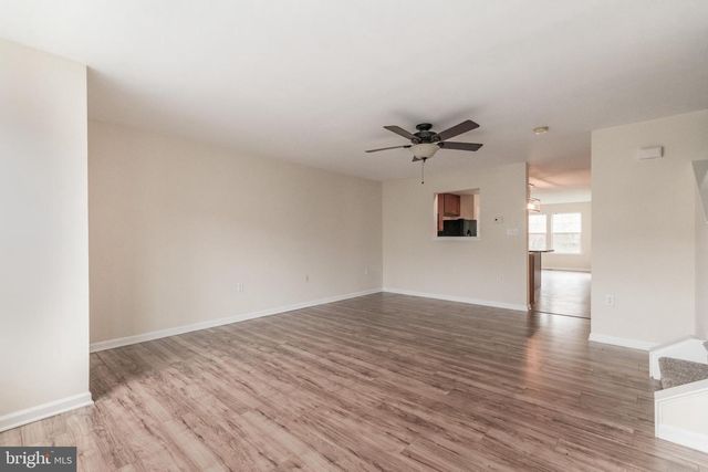 48 CARNEGIE LINKS DR, Martinsburg, WV 25405