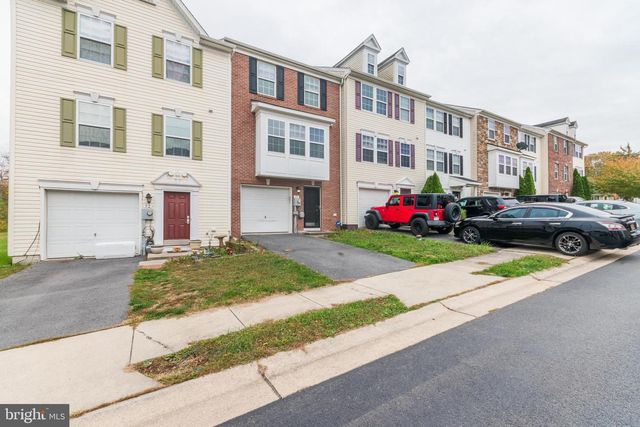 48 CARNEGIE LINKS DR, Martinsburg, WV 25405