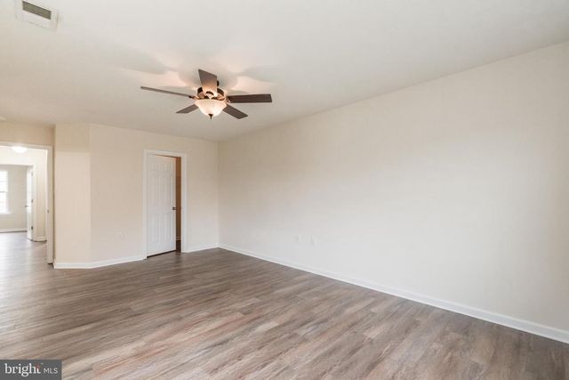 48 CARNEGIE LINKS DR, Martinsburg, WV 25405