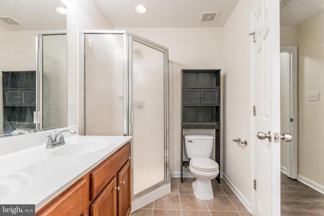 48 CARNEGIE LINKS DR, Martinsburg, WV 25405