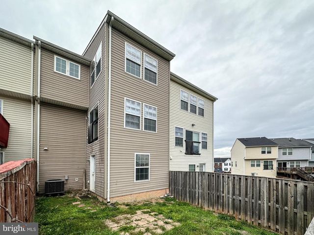 48 CARNEGIE LINKS DR, Martinsburg, WV 25405