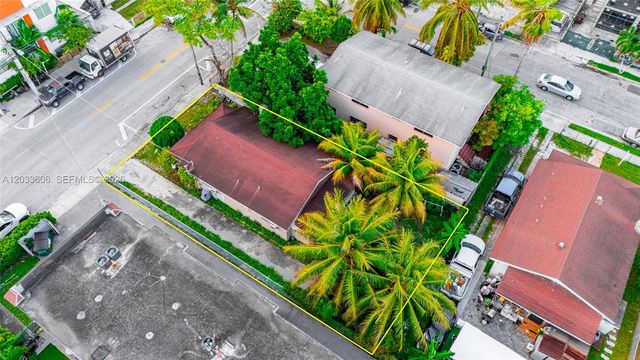 1267 NW 3rd St, Miami, FL 33125