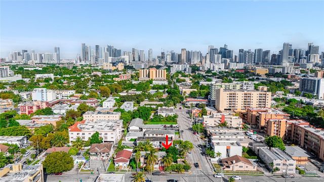 1267 NW 3rd St, Miami, FL 33125