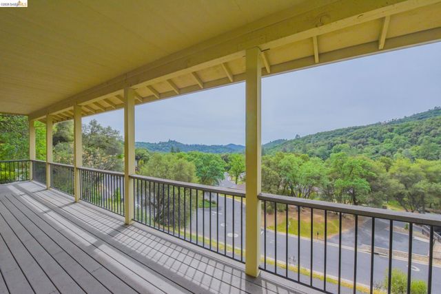 294 S Arbona Circle, Sonora, CA 95370