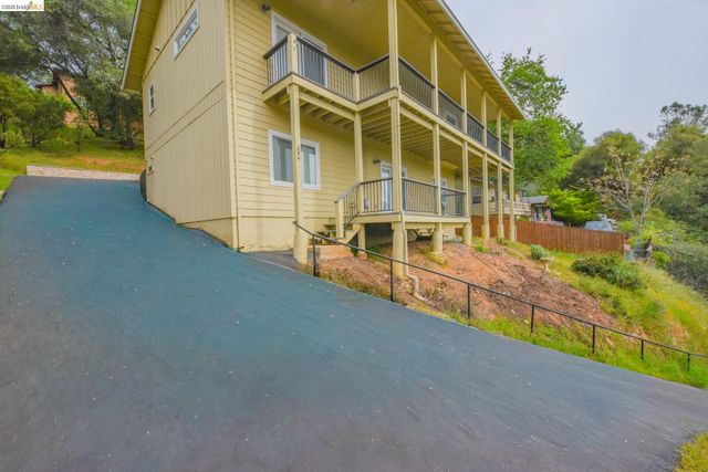 294 S Arbona Circle, Sonora, CA 95370