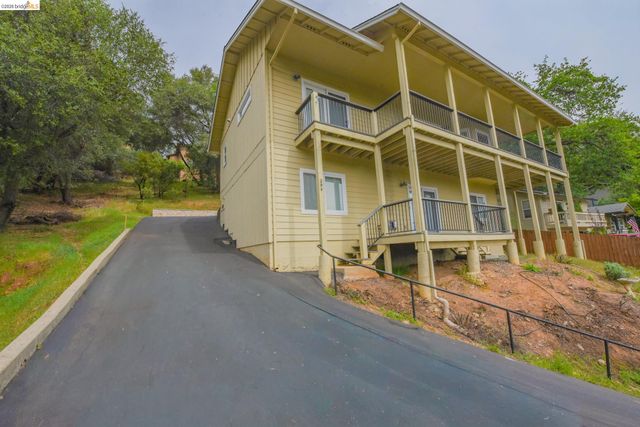 294 S Arbona Circle, Sonora, CA 95370