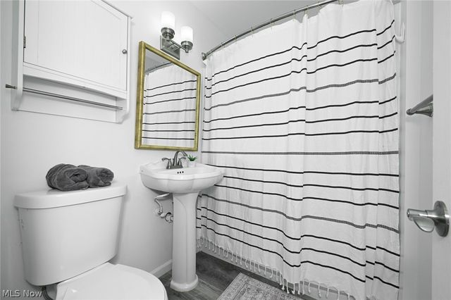 324 N Hawkins Avenue, Akron, OH 44313