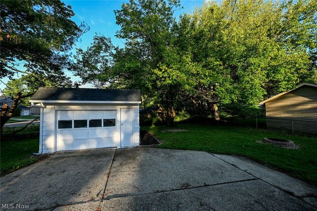 324 N Hawkins Avenue, Akron, OH 44313