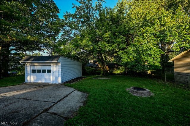 324 N Hawkins Avenue, Akron, OH 44313