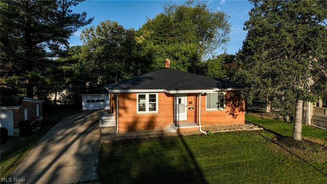324 N Hawkins Avenue, Akron, OH 44313