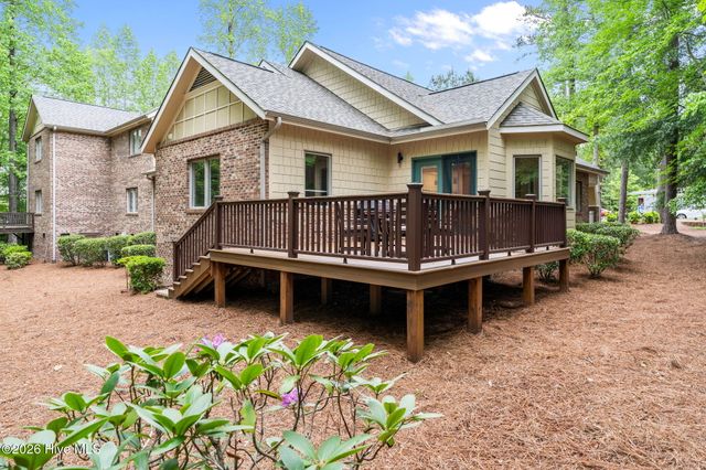 150 Lamplighter Village Drive, Pinehurst, NC 28374