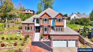 1667 Ptarmigan St NW, Salem, OR 97304