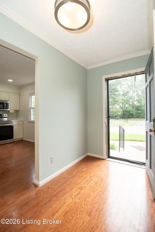 1208 Dalmally Ct, Louisville, KY 40222