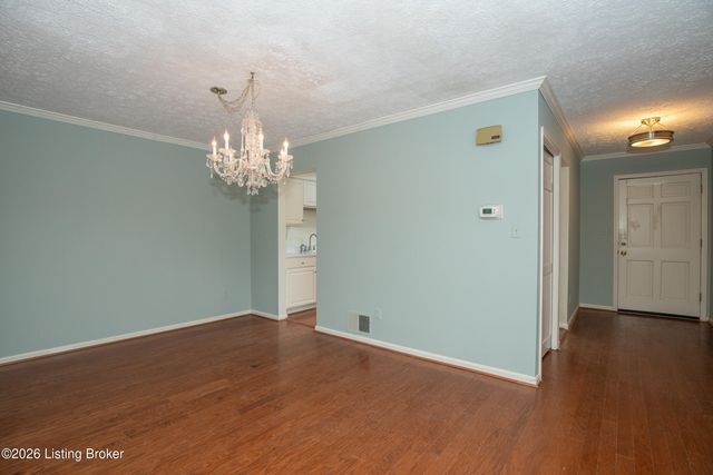 1208 Dalmally Ct, Louisville, KY 40222
