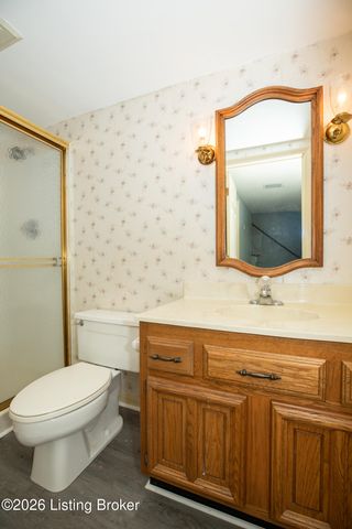 1208 Dalmally Ct, Louisville, KY 40222