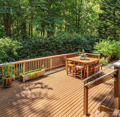 14744 Sivertson Road NE, Bainbridge Island, WA 98110