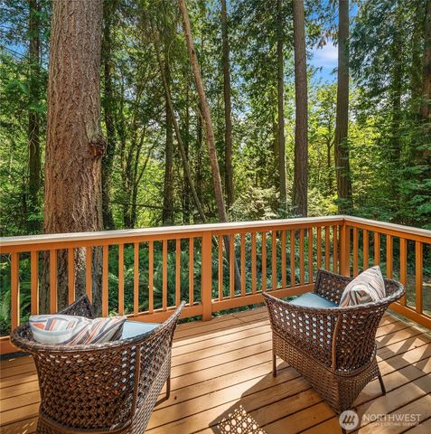 14744 Sivertson Road NE, Bainbridge Island, WA 98110