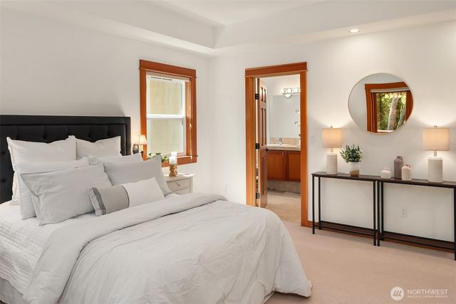 14744 Sivertson Road NE, Bainbridge Island, WA 98110