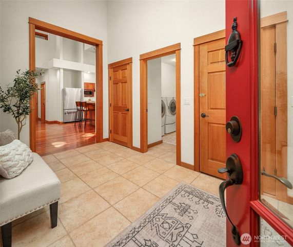14744 Sivertson Road NE, Bainbridge Island, WA 98110