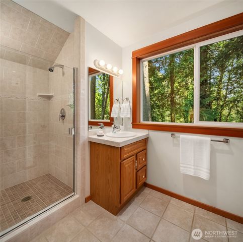 14744 Sivertson Road NE, Bainbridge Island, WA 98110
