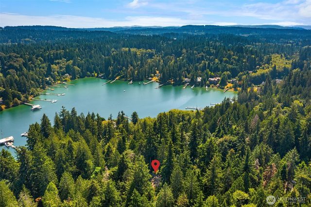 14744 Sivertson Road NE, Bainbridge Island, WA 98110