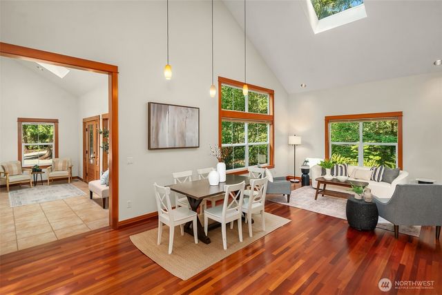 14744 Sivertson Road NE, Bainbridge Island, WA 98110