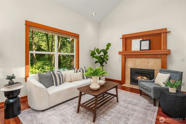 14744 Sivertson Road NE, Bainbridge Island, WA 98110