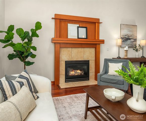 14744 Sivertson Road NE, Bainbridge Island, WA 98110