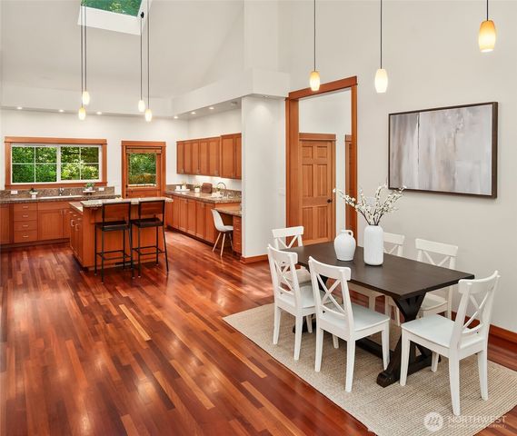 14744 Sivertson Road NE, Bainbridge Island, WA 98110