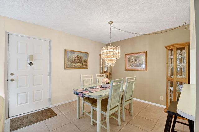 627 Sea Pine Way B2, Greenacres, FL 33415